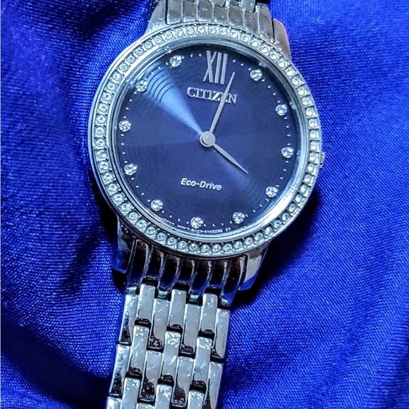 Citizen Eco Drive Silhouette Blue Dial Classy Women's Watch EX1480-58L - Picture 7 of 12